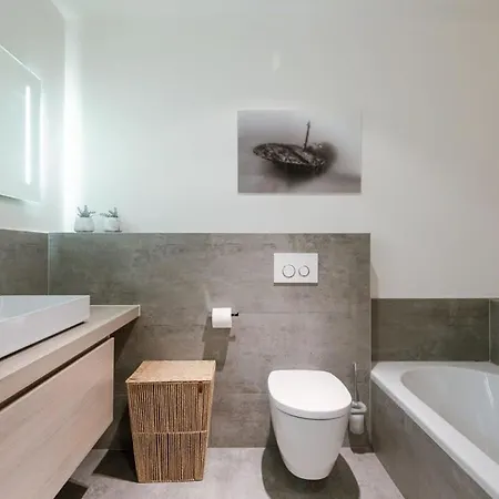 Huswell - Stunning In The Heart Of * Knokke-Heist