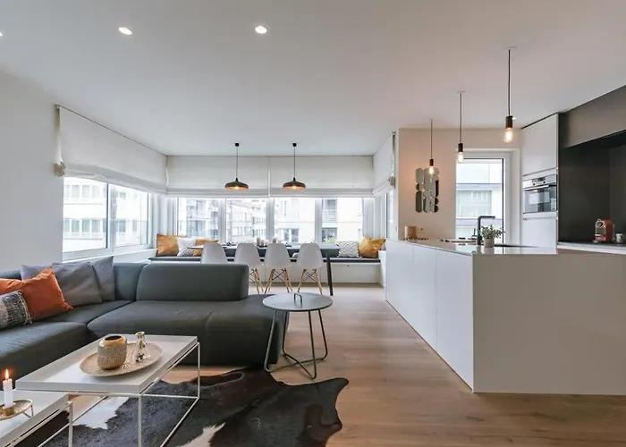 Huswell - Stunning In The Heart Of * Knokke-Heist