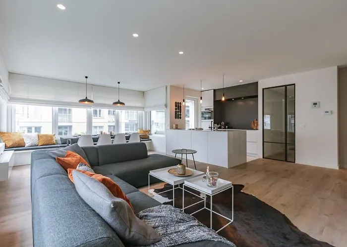 Huswell - Stunning In The Heart Of *