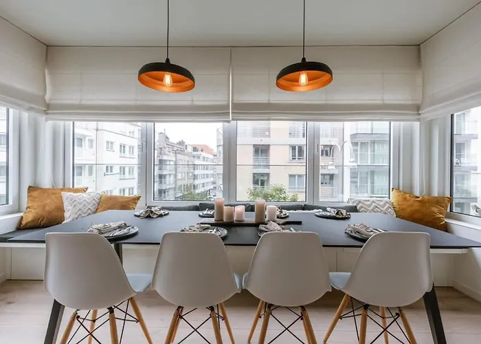 Huswell - Stunning In The Heart Of * Knokke-Heist